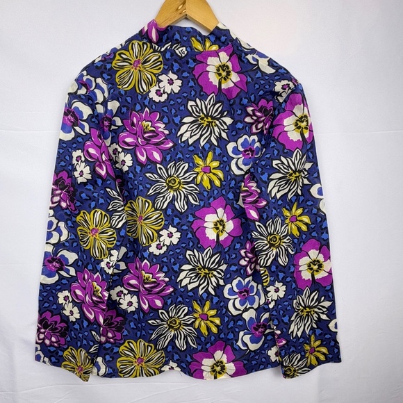 Vera Bradley Women LongSleeve Button Shirt Sz M Cotton Lightweight Summer Spring - Picture 4 of 10